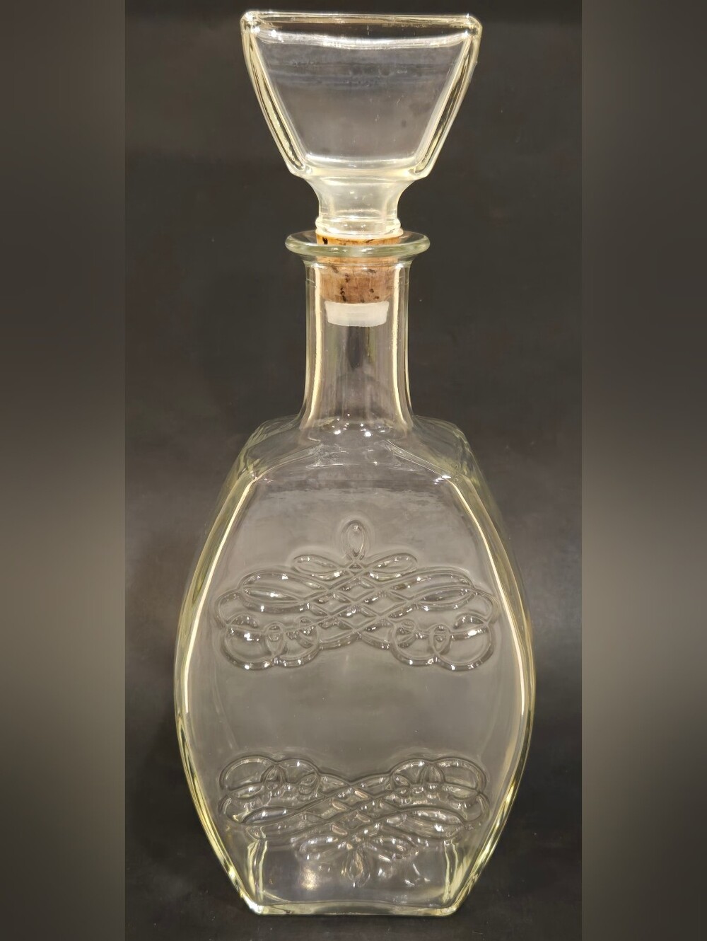 Vintage 1950s Whiskey Decanter Clear Glass Decorative Decanter with Stopper